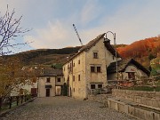 75 Brevissima visita al bel borgo di Arnosto dove ci sono lavori in corso